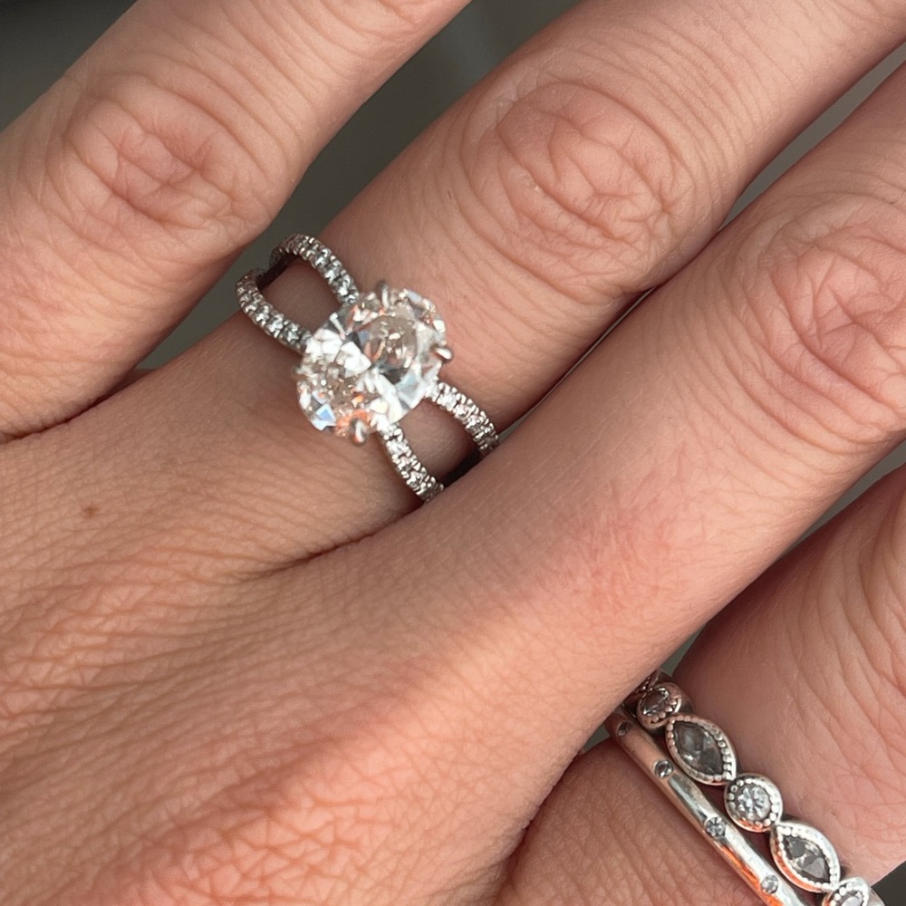 Vrai 2.14 Platinum Engagement Ring size 7